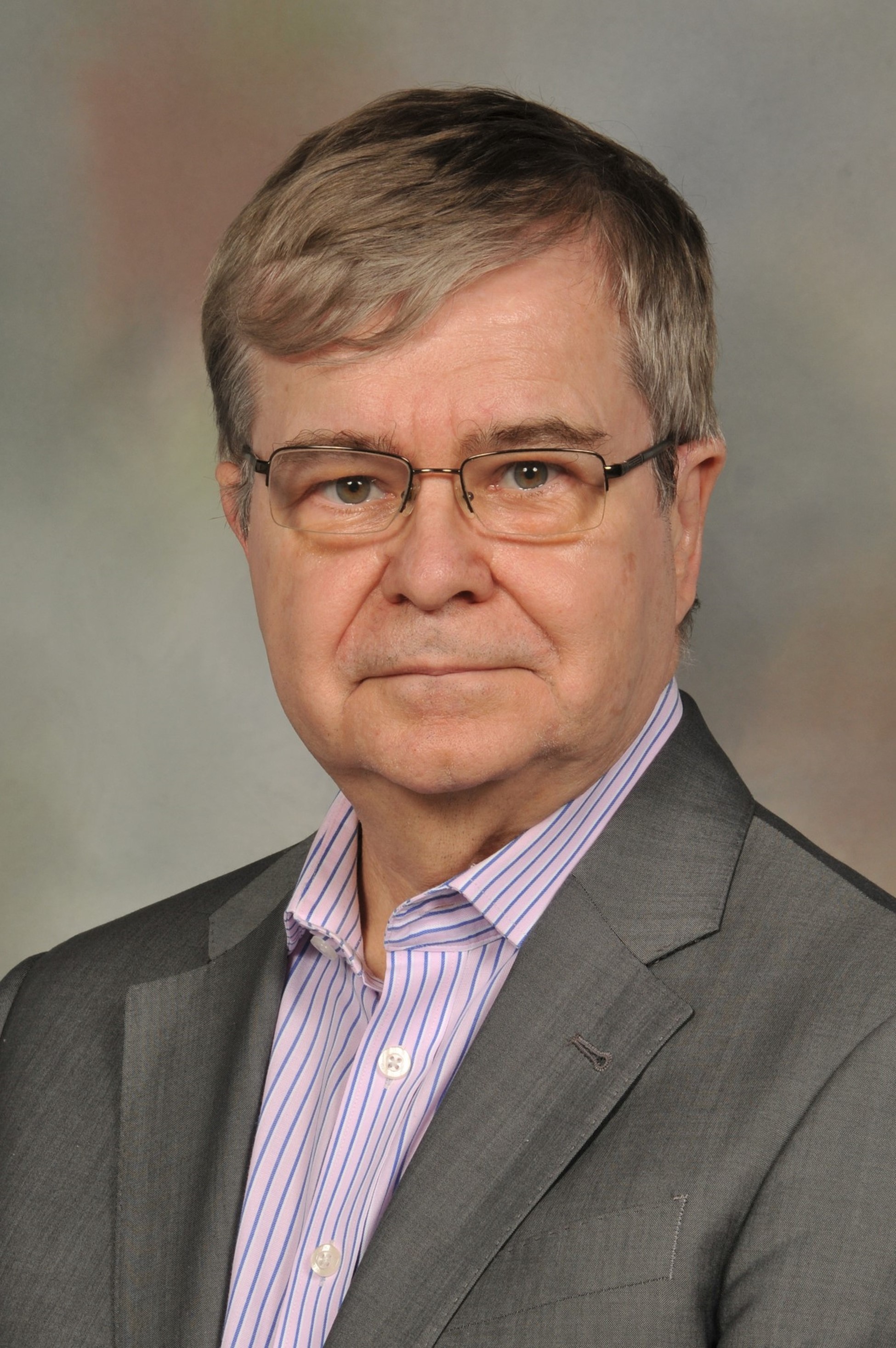 headshot of R. Gary  Sibbald